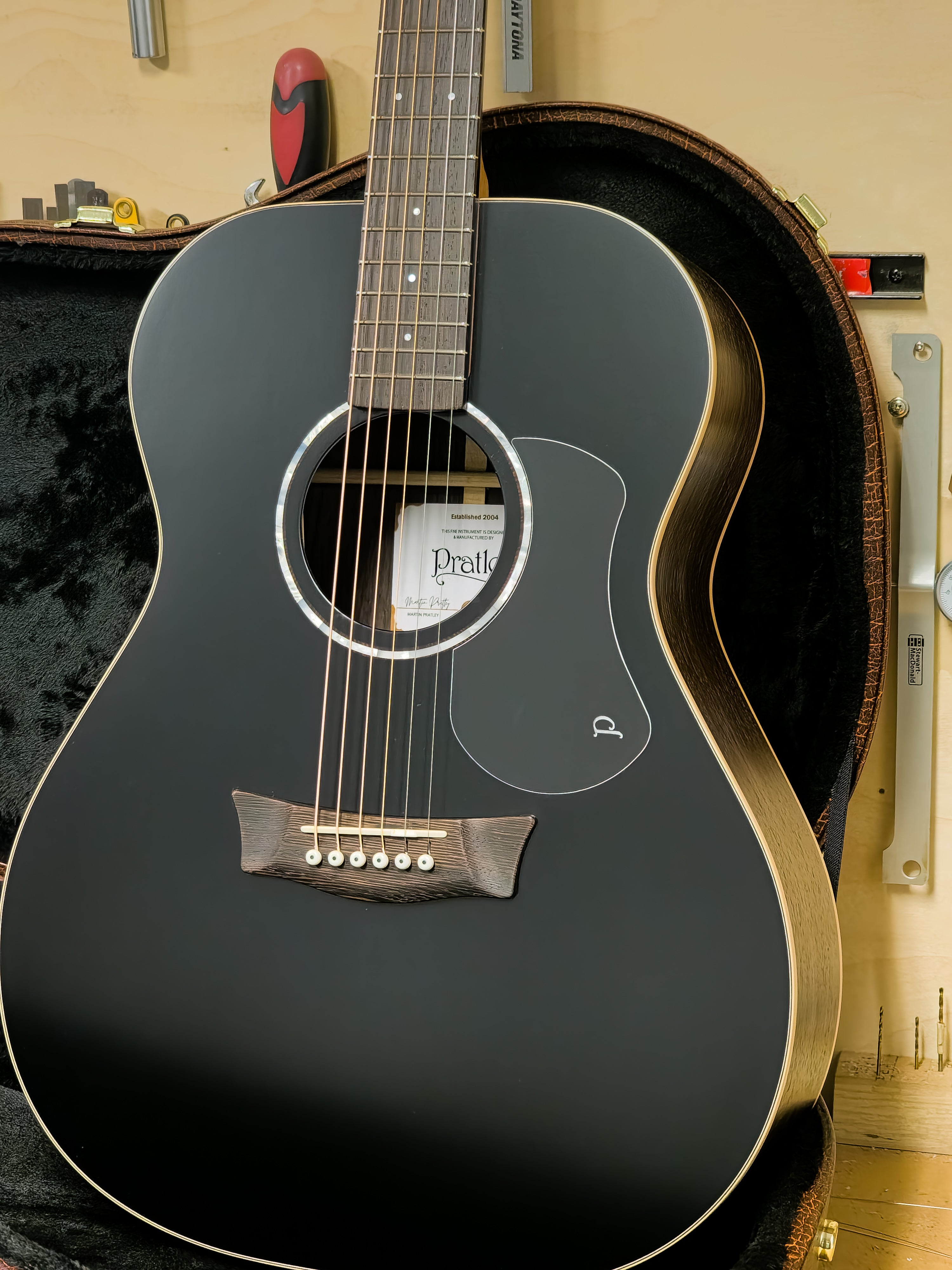 OM Black Top Special