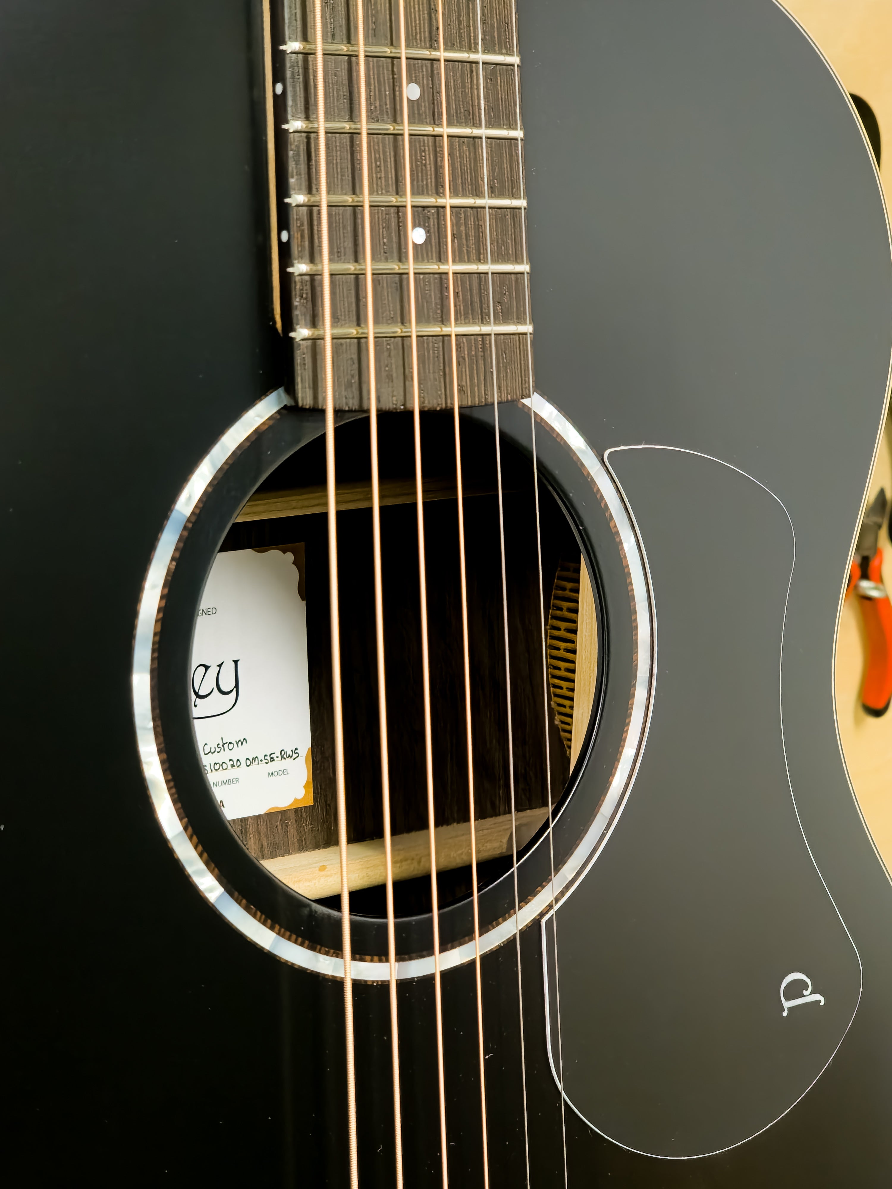 OM Black Top Special