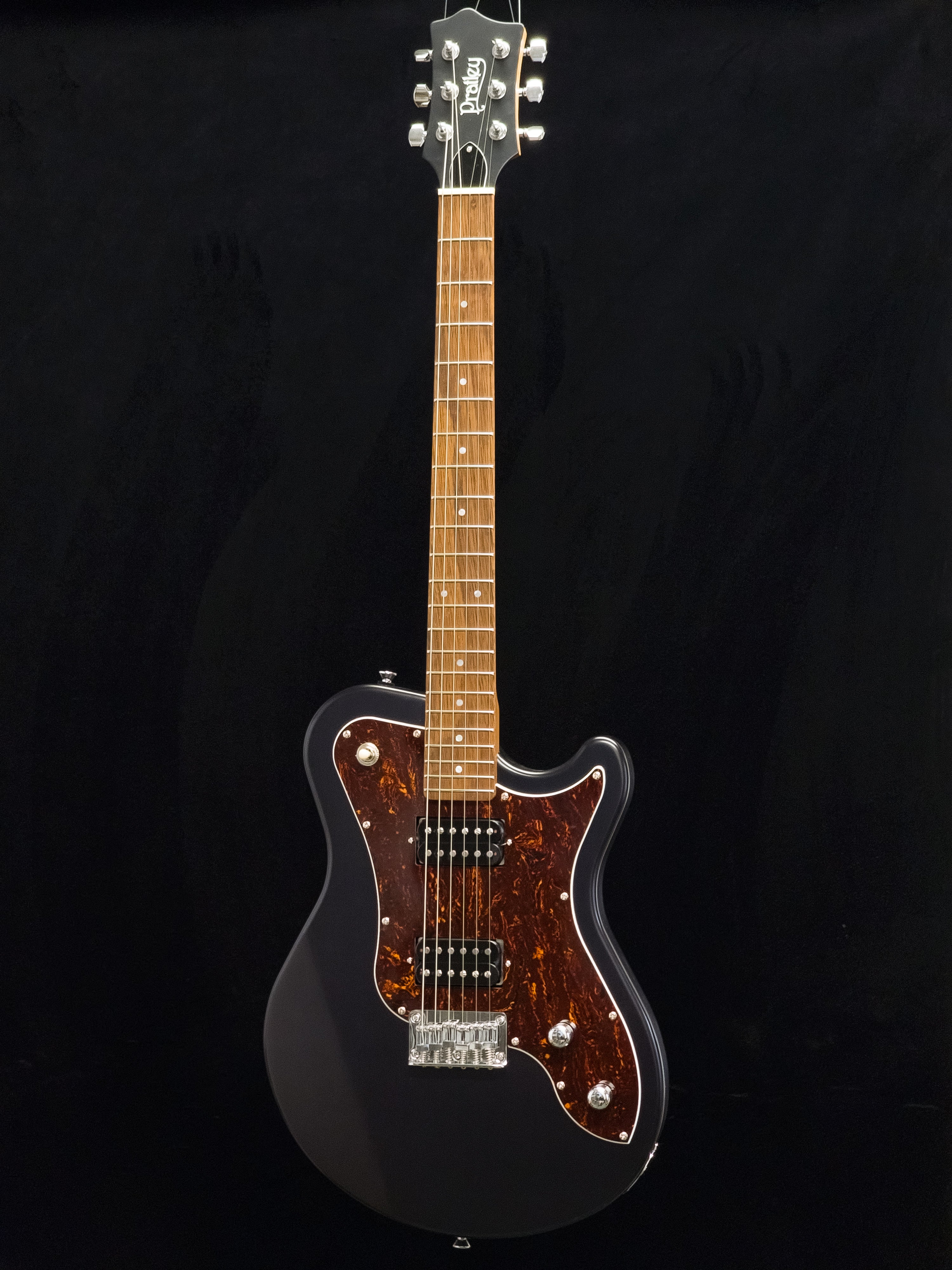 Deville Classic- Black