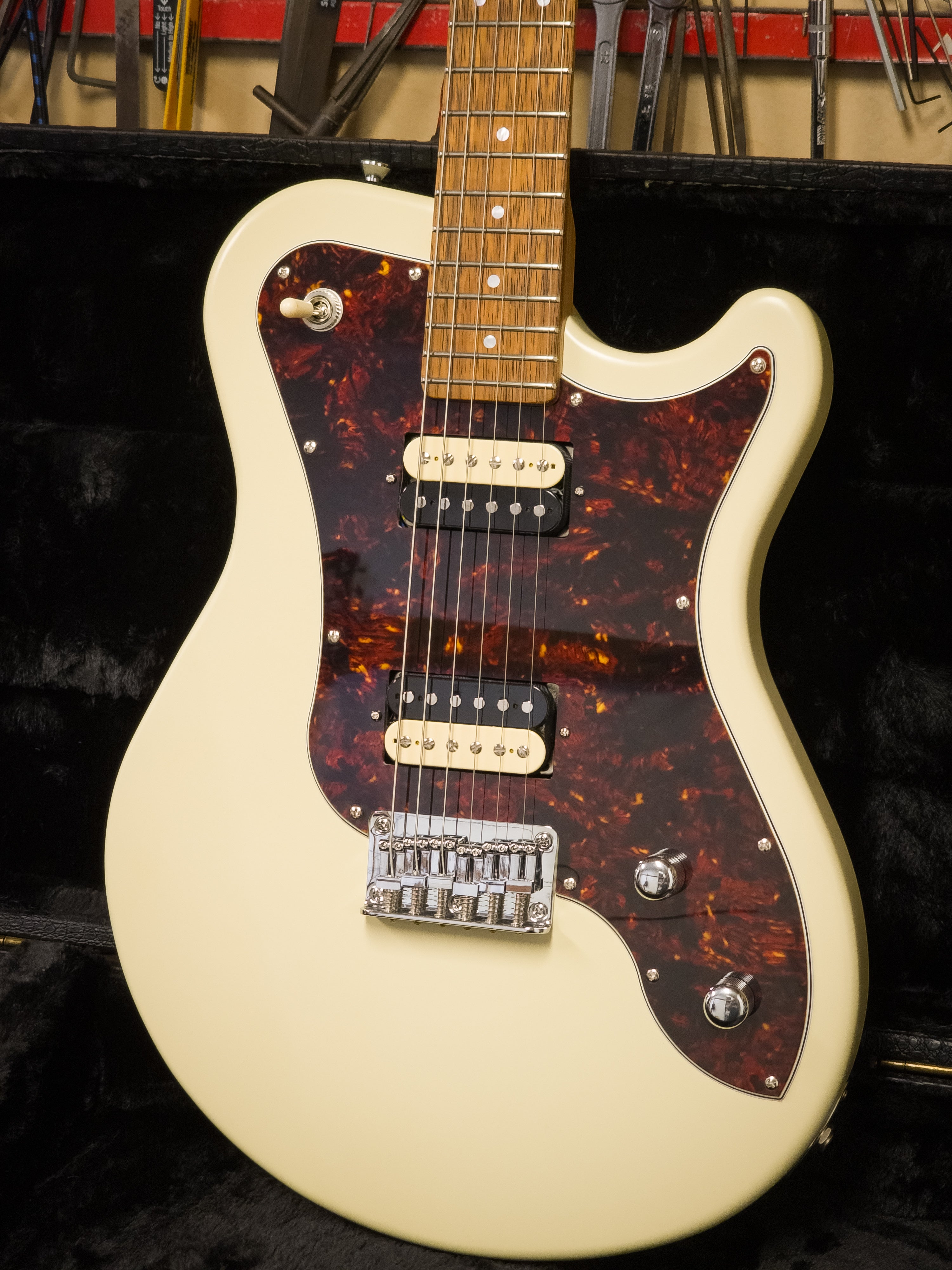 Deville Supreme - Ivory